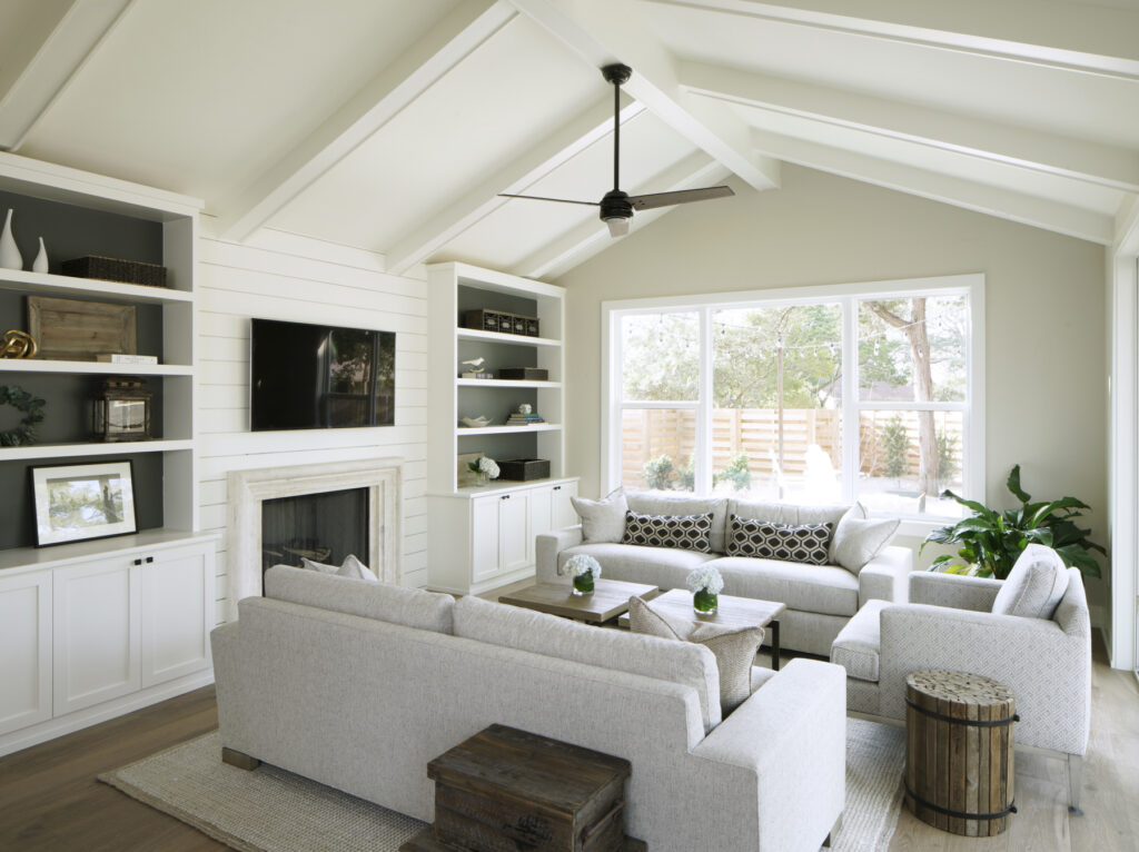 LOST CREEK FARMHOUSE